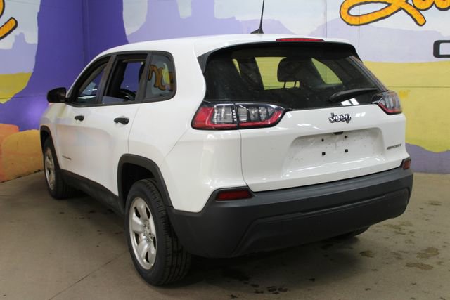 Used 2019 Jeep Cherokee Sport FWD image 6