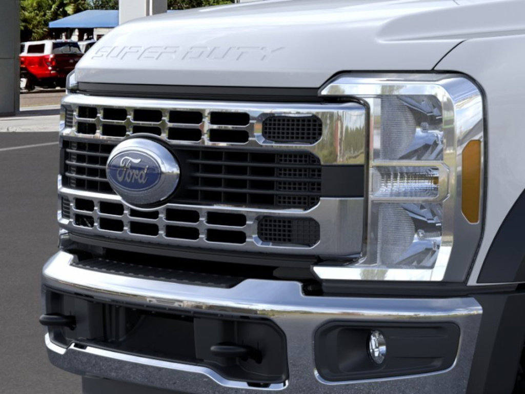 New 2026 Ford F550 4x4 Crew Cab image 17