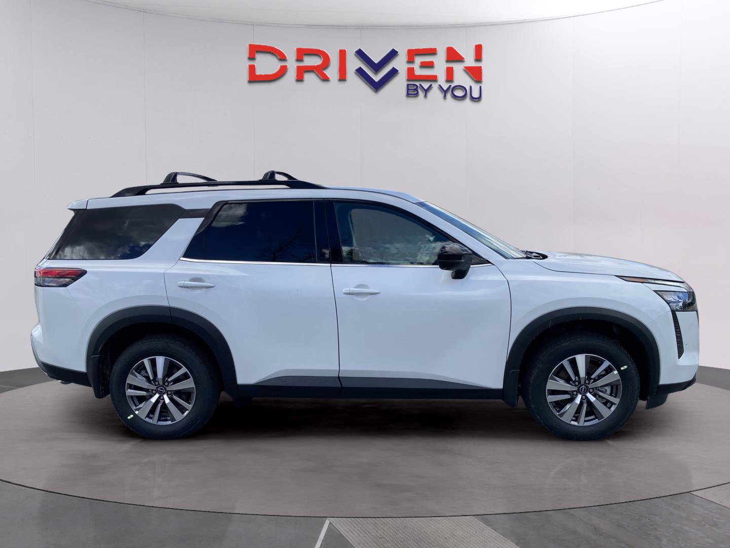 New 2026 Nissan Pathfinder SL image 7