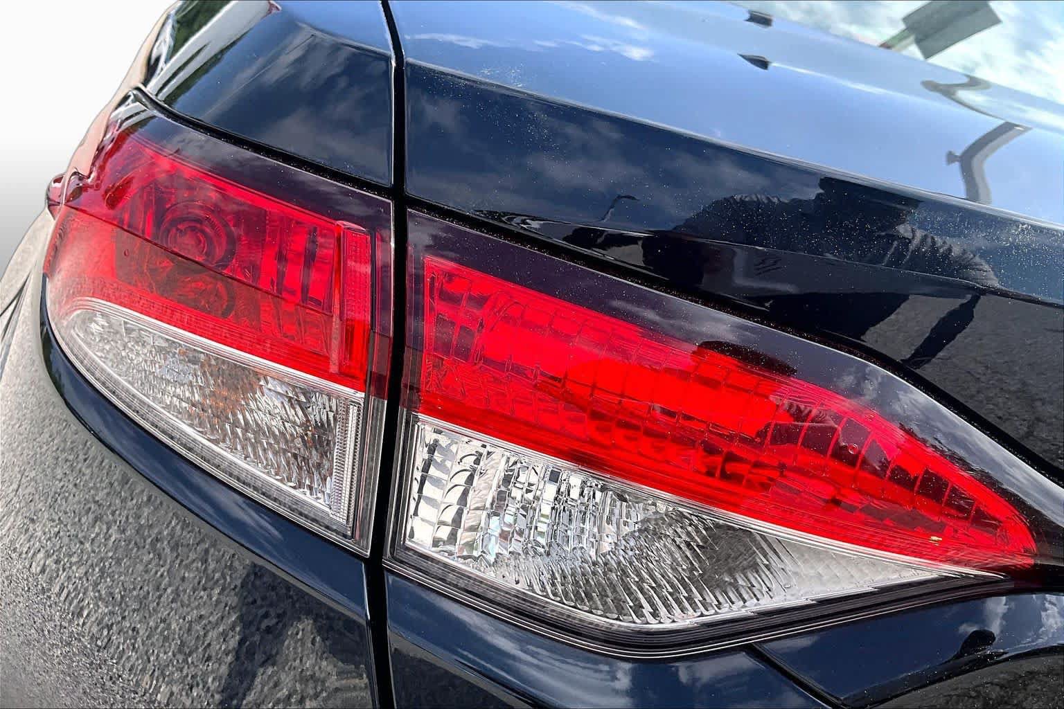Used 2024 Toyota Corolla LE FWD image 55
