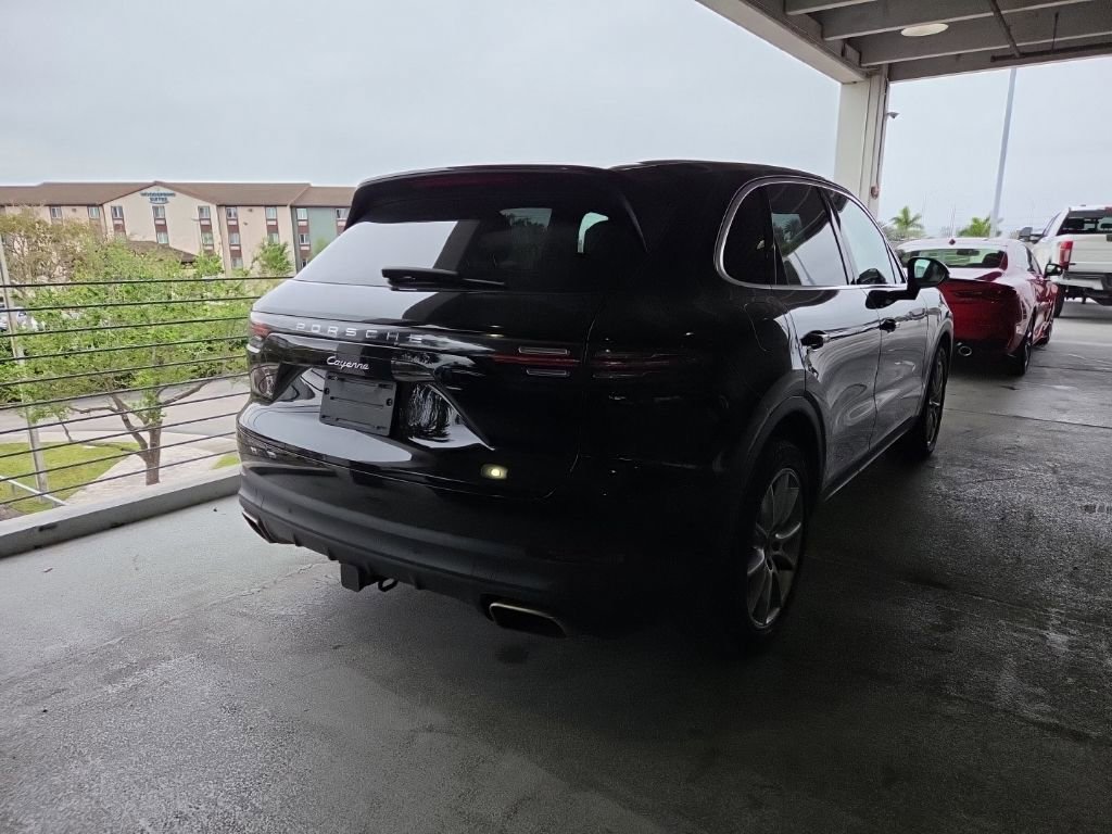 Used 2019 Porsche Cayenne Base image 5