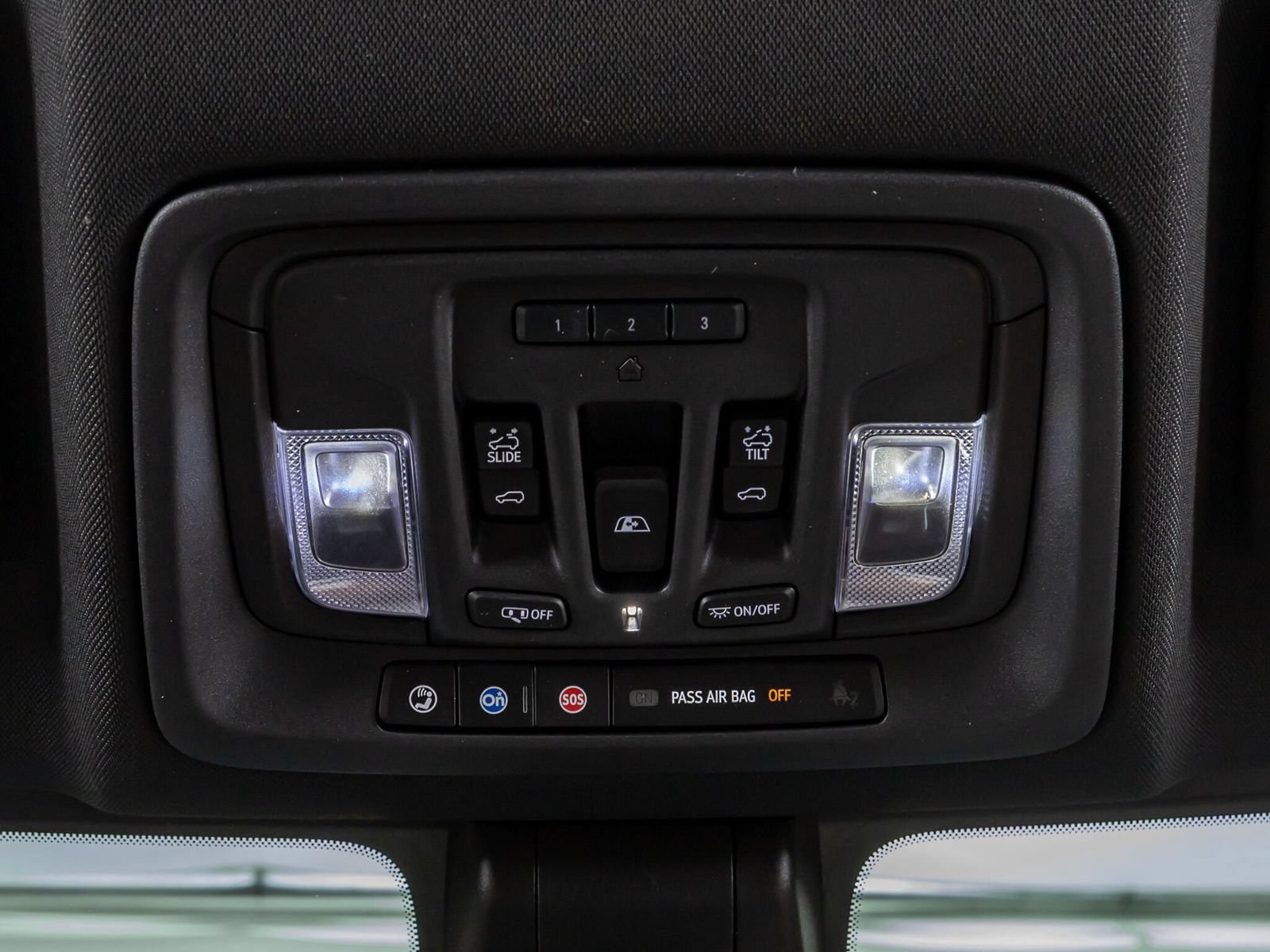 Used 2019 Chevrolet Silverado 1500 High Country AWD/4WD image 23
