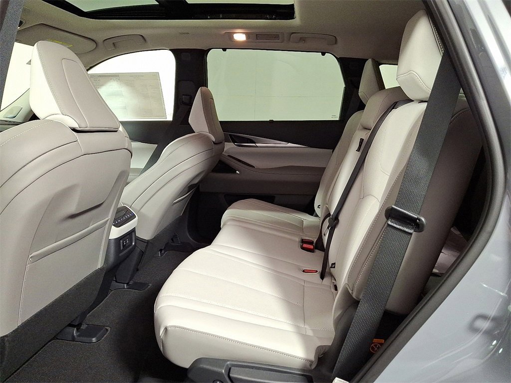 Certified 2026 INFINITI QX60 Luxe w/ Cargo Package image 11