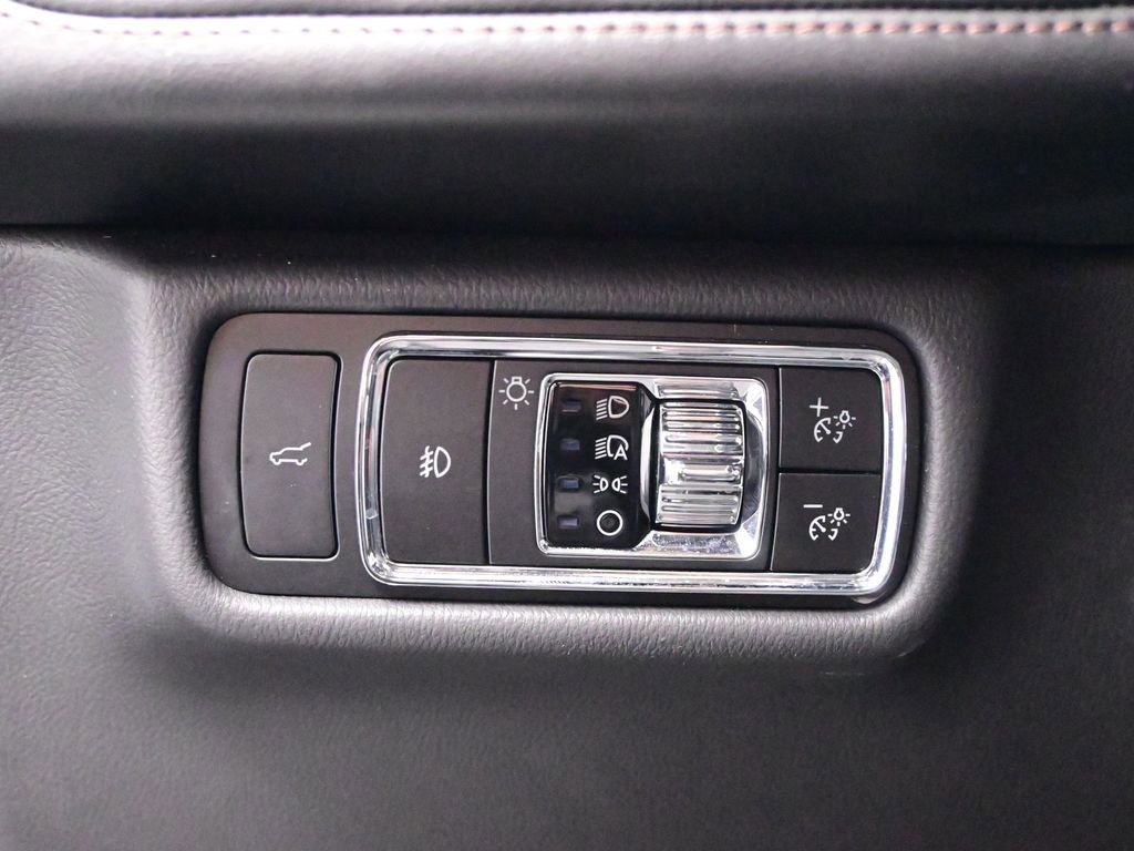 Used 2023 Lincoln Aviator Reserve w/ Equipment Group 201A AWD/4WD image 12