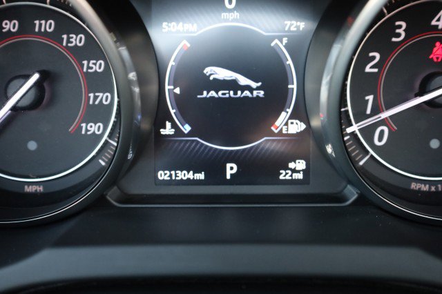 Used 2018 Jaguar F-TYPE Convertible image 29