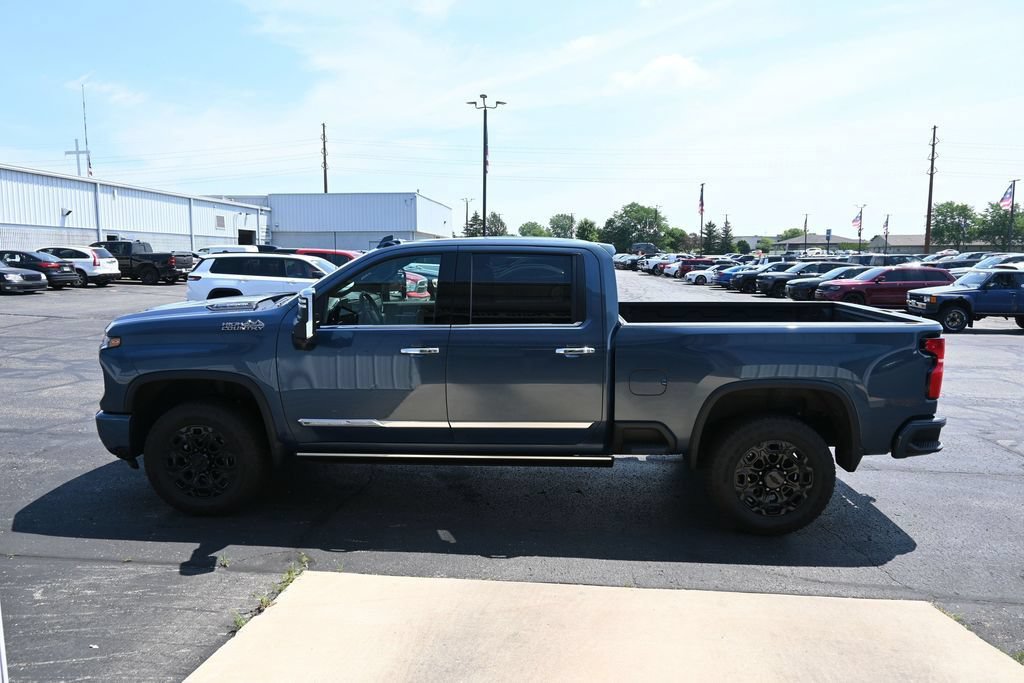 Used 2026 Chevrolet Silverado 3500 High Country w/ High Country Premium Package AWD/4WD image 12