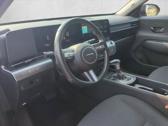 Used 2025 Hyundai Kona SEL FWD image 9