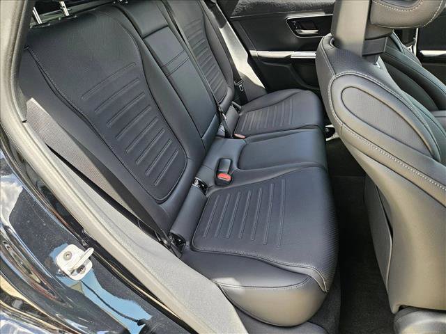 Used 2026 Mercedes-Benz GLC 300 image 18