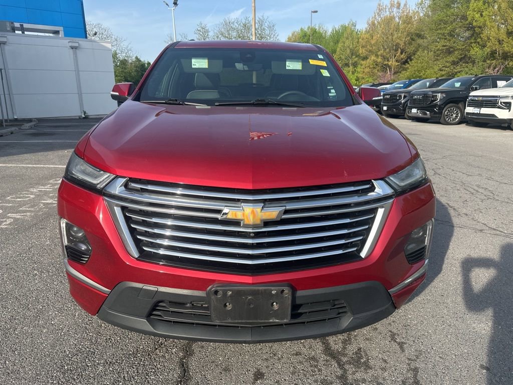 Used 2022 Chevrolet Traverse Premier w/ LPO, Cargo Package image 2