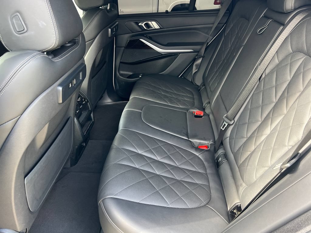 Used 2023 BMW X5 xDrive40i w/ M Sport Package AWD/4WD image 17