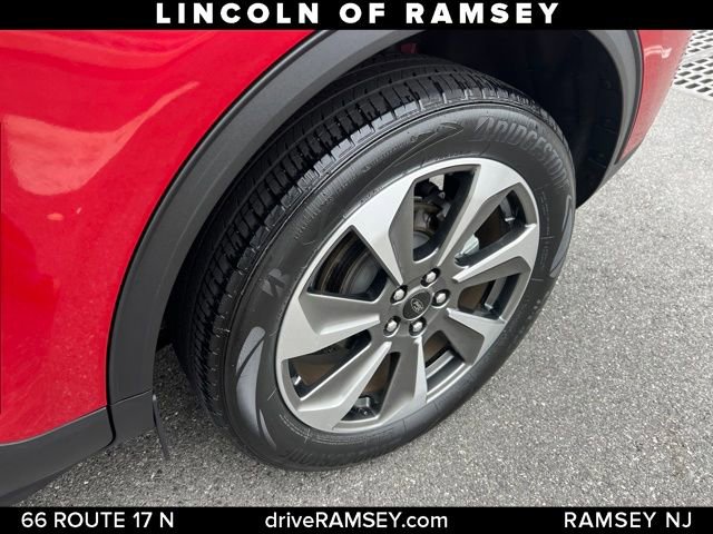 Used 2023 Ford Escape Platinum image 10