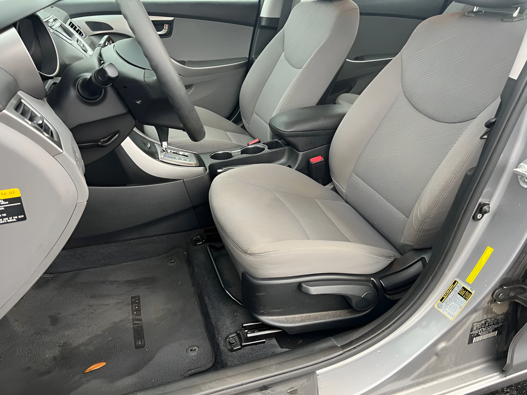 Used 2013 Hyundai Elantra GLS FWD image 15