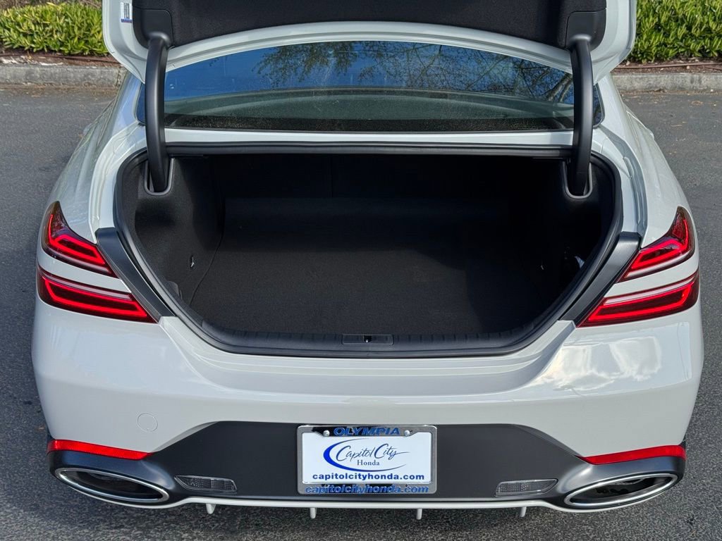 Used 2026 Genesis G70 2.5T image 12