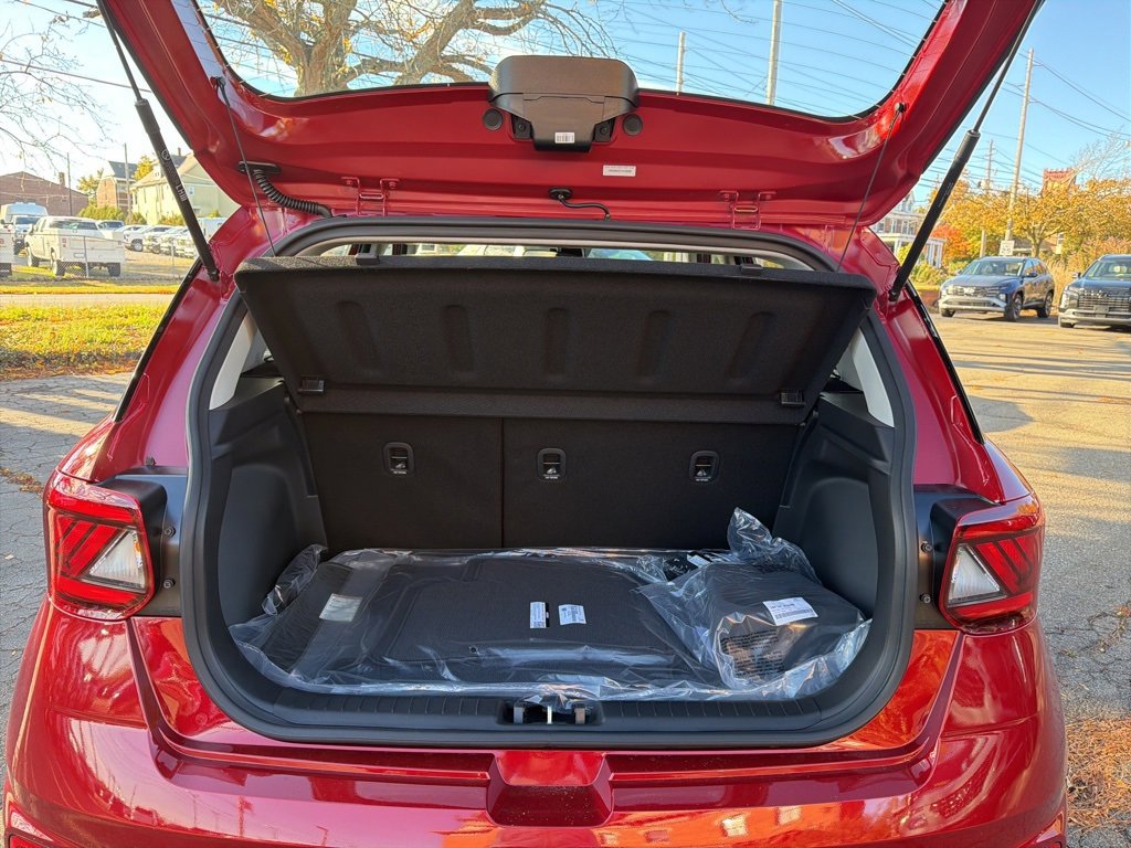 New 2026 Hyundai Venue SE image 15