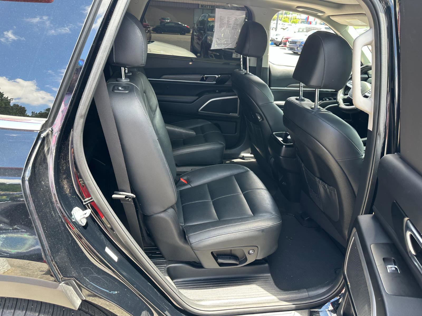 Used 2022 Kia Telluride EX w/ EX Premium Package image 30