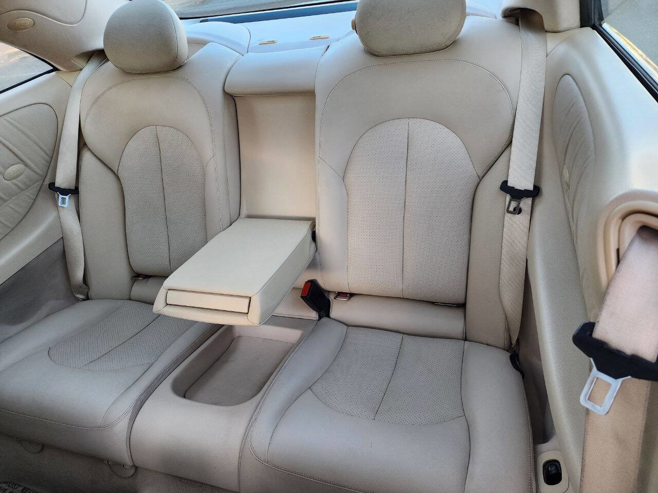 Used 2004 Mercedes-Benz CLK 320 Coupe image 15