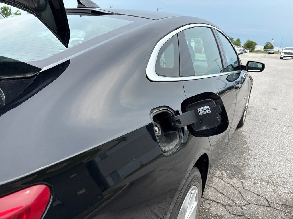 Used 2025 Chevrolet Malibu LT FWD image 7