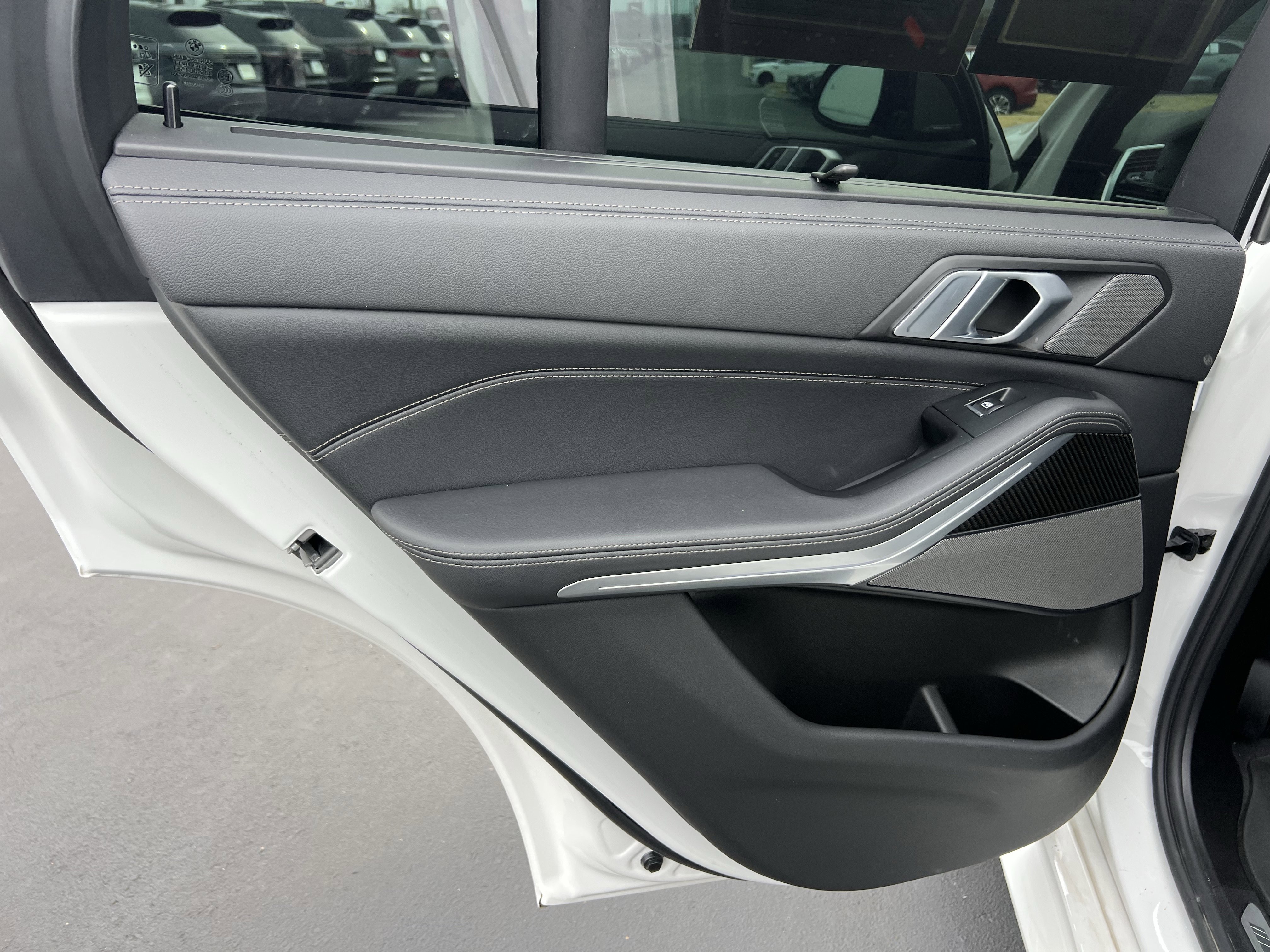 Used 2023 BMW X5 M50i w/ Executive Package image 31