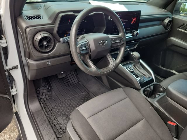 Used 2023 Chevrolet Colorado Trail Boss AWD/4WD image 19