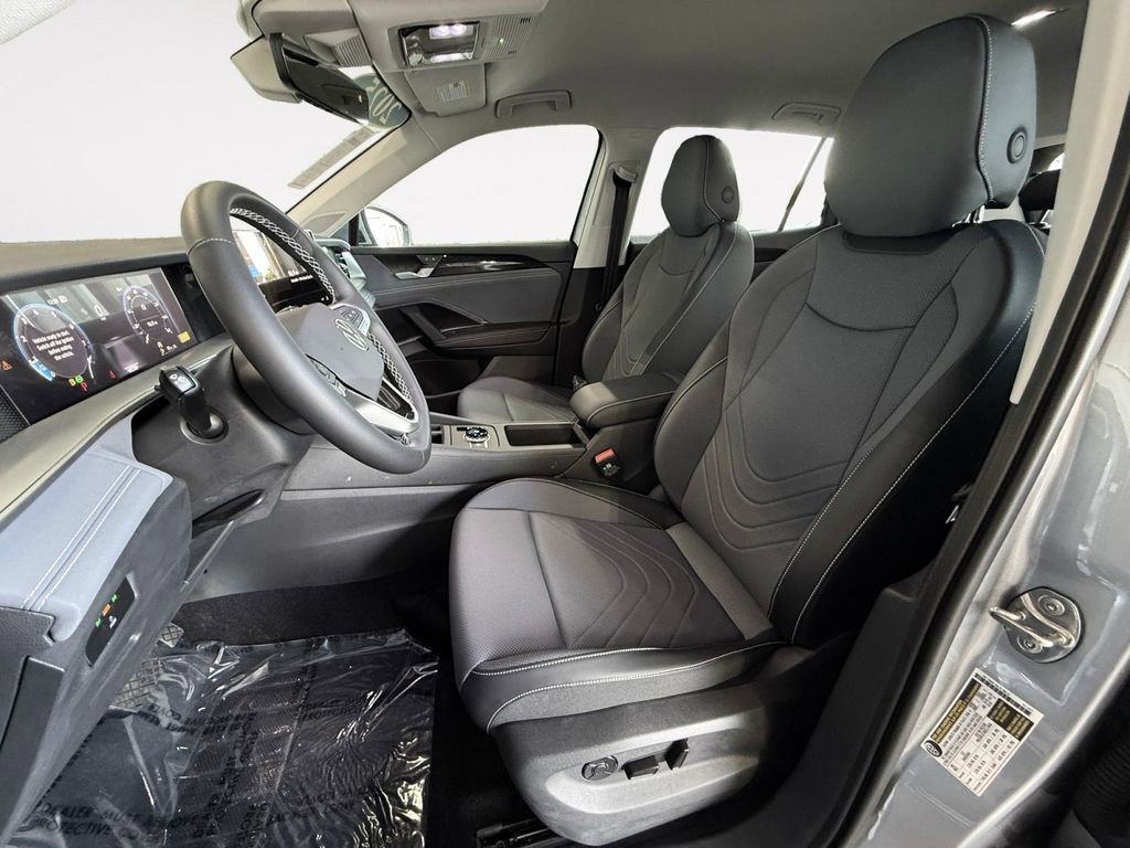 New 2026 Volkswagen Tiguan SE AWD/4WD image 11