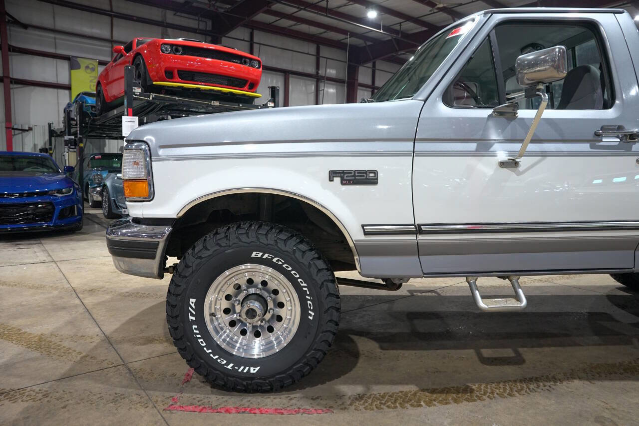 Used 1996 Ford F250 4x4 Regular Cab image 3