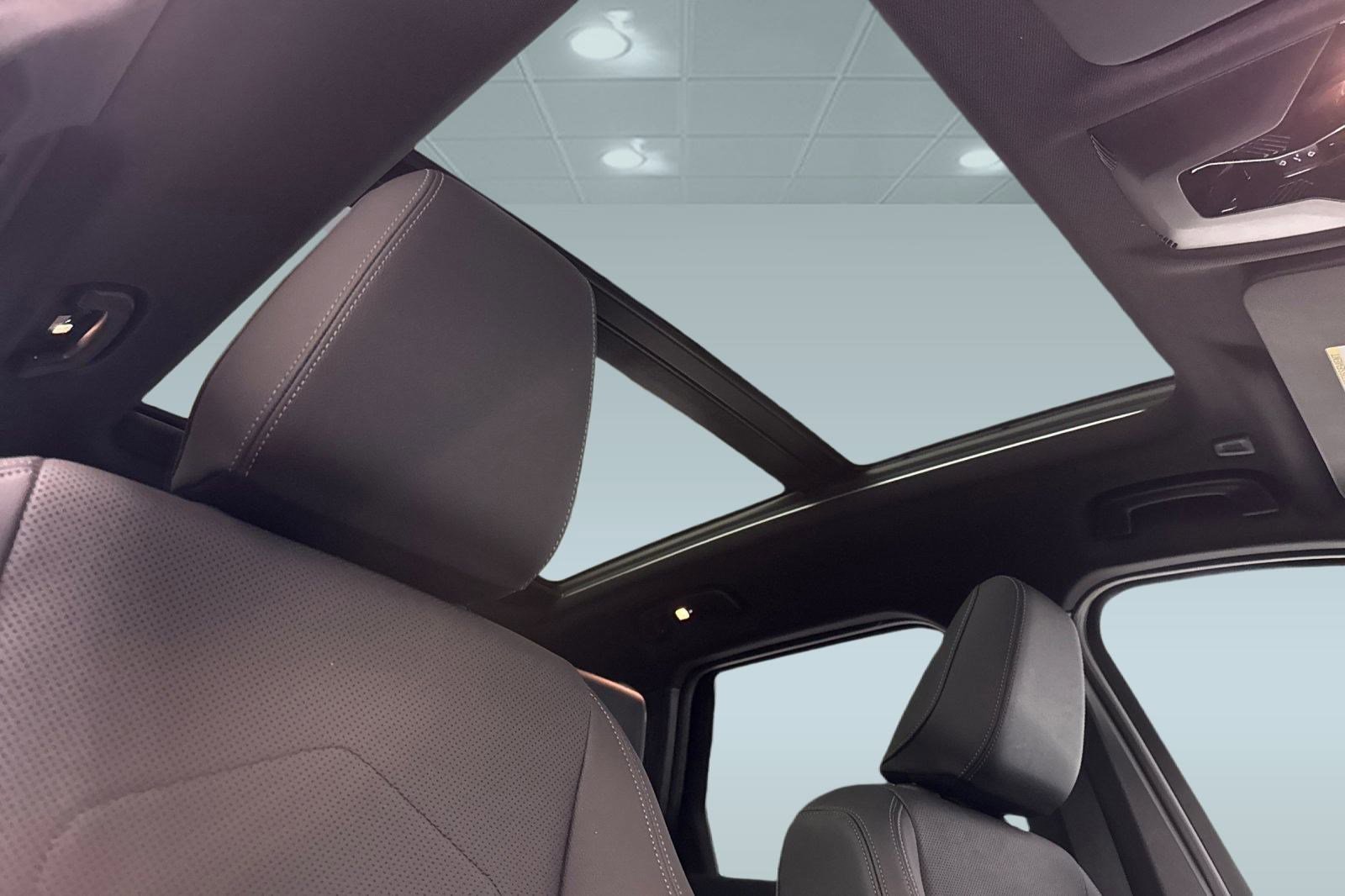 Certified 2023 BMW X1 xDrive28i w/ Convenience Package image 16