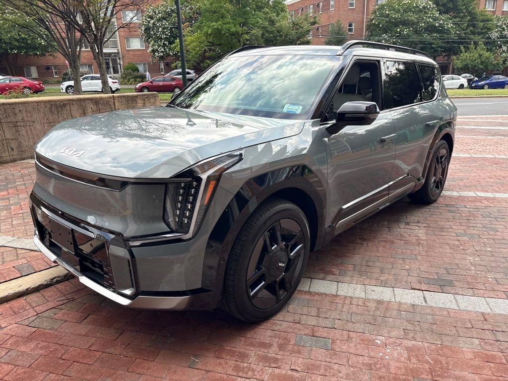 Certified 2024 Kia EV9 GT-Line AWD/4WD image 7