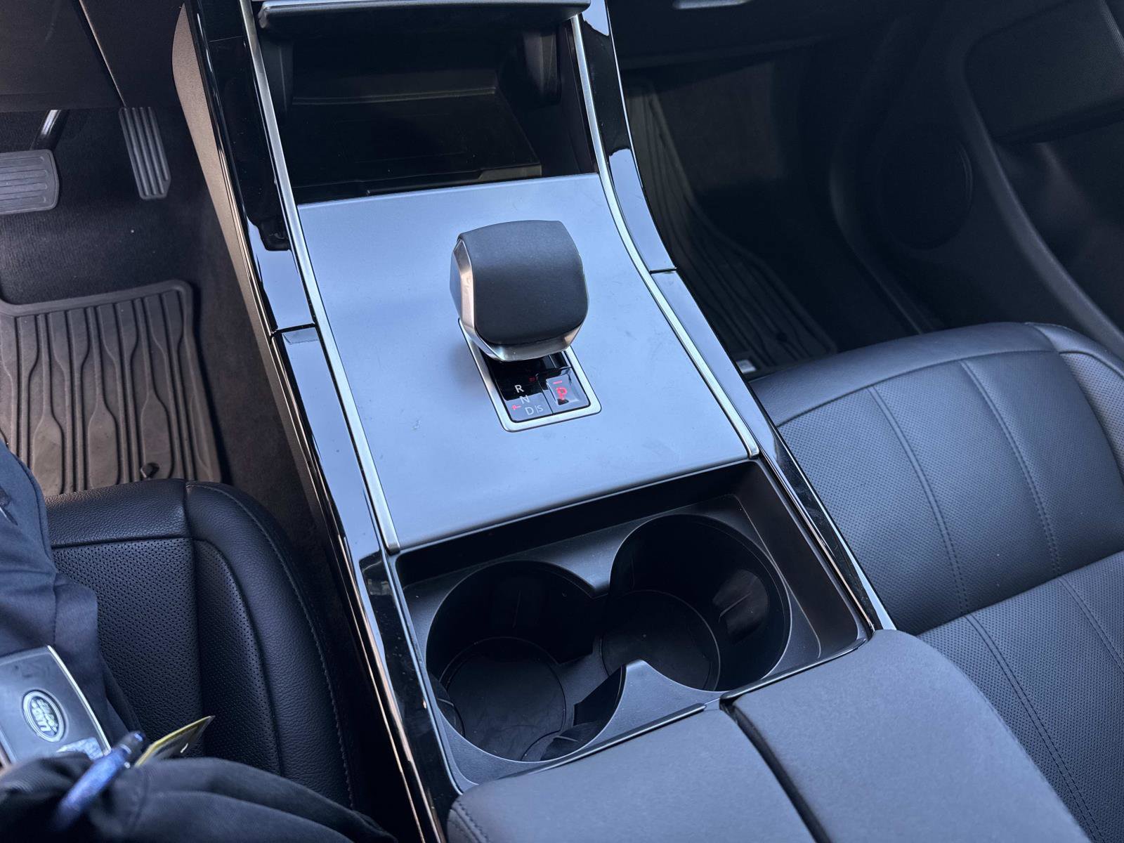 Certified 2025 Land Rover Range Rover Evoque S image 27