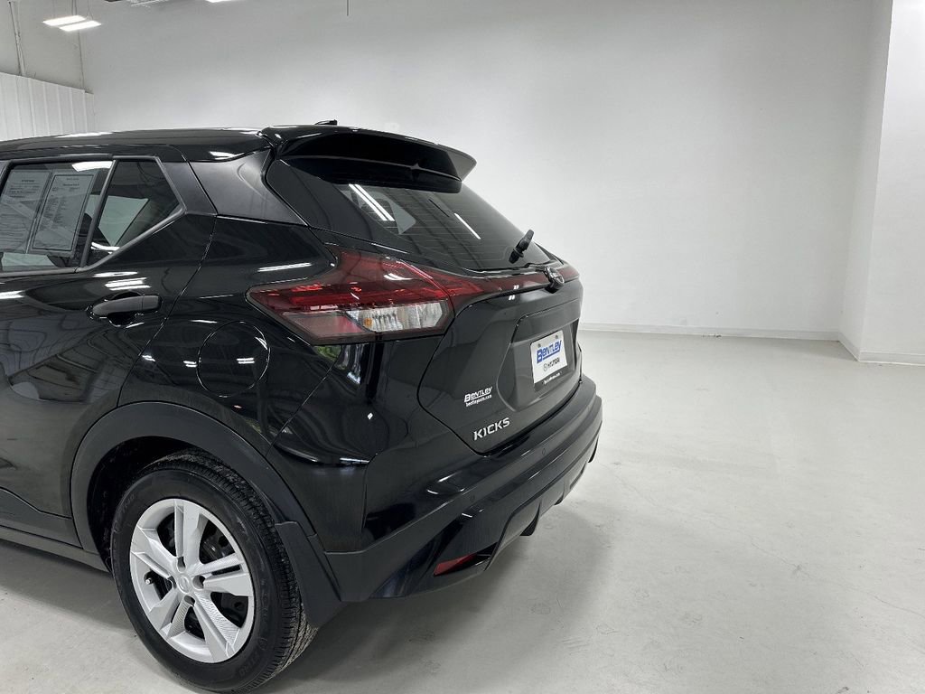 Used 2024 Nissan Kicks S FWD image 14