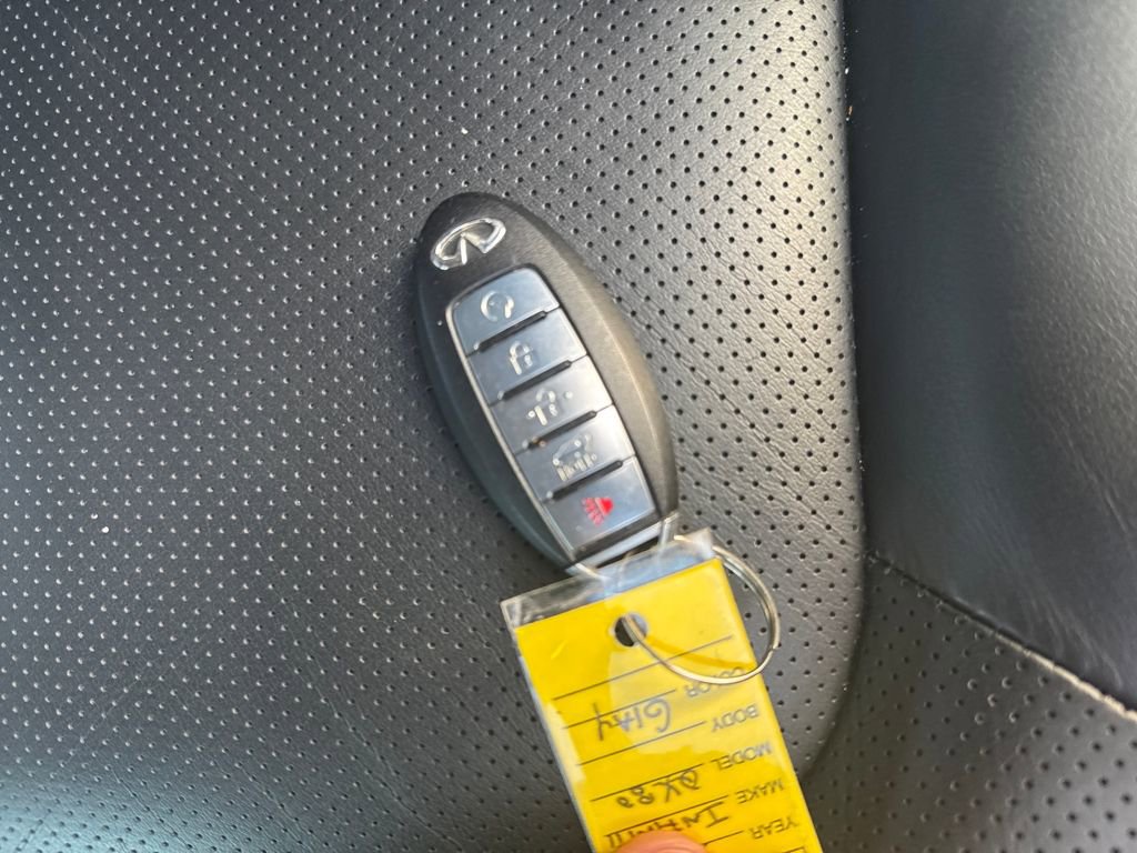 Used 2024 INFINITI QX80 Luxe image 30