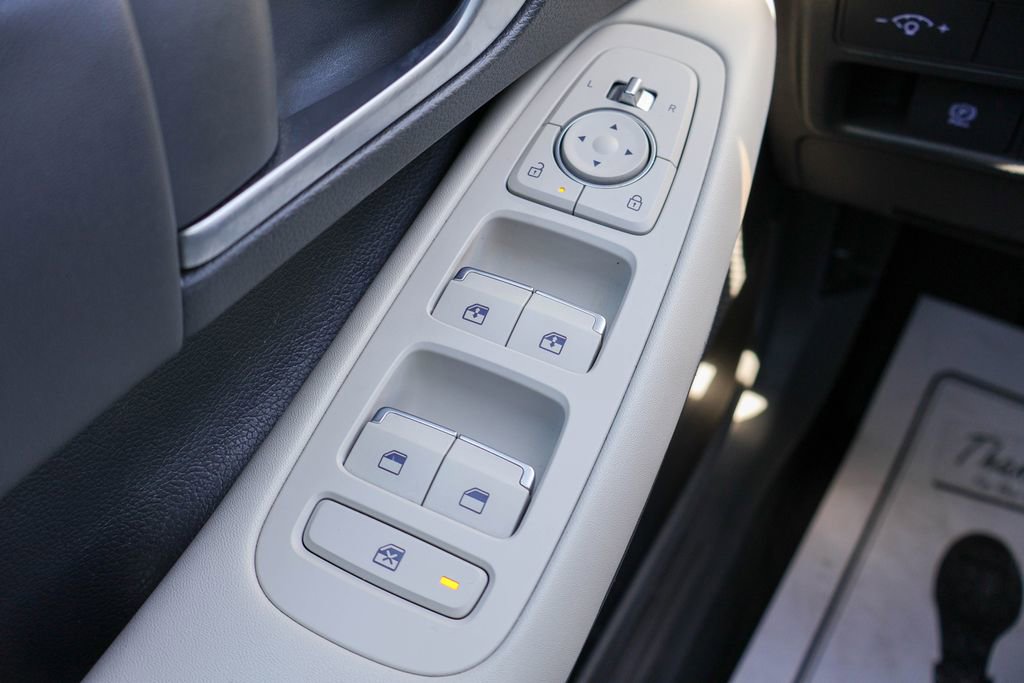 Certified 2025 Hyundai Sonata SEL image 18