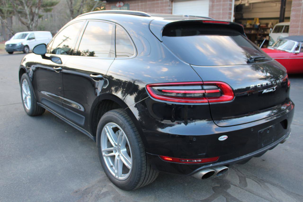 Used 2017 Porsche Macan S image 7