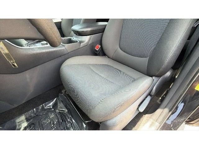 Certified 2025 Toyota RAV4 LE AWD/4WD image 19