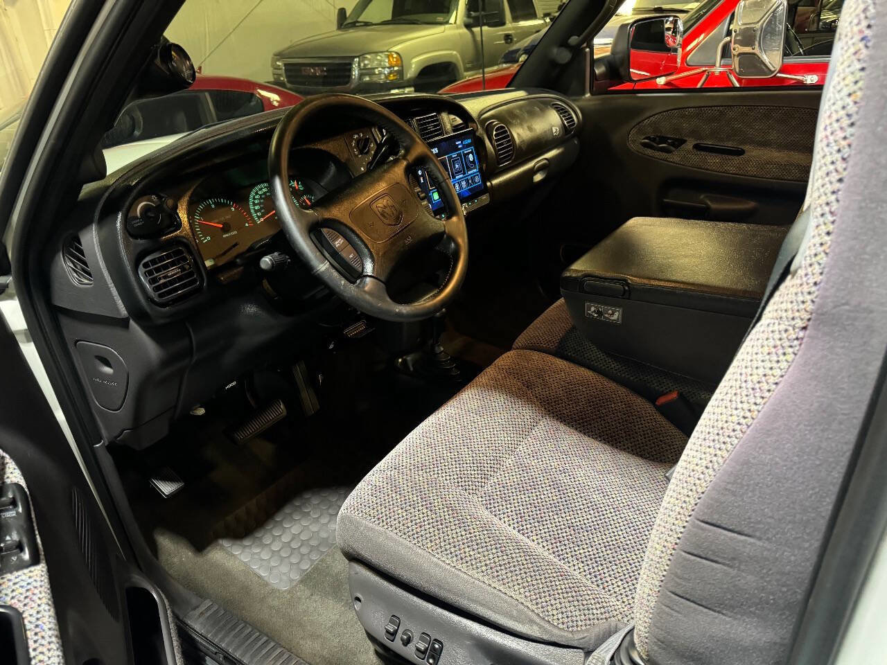 Used 1998 Dodge Ram 3500 Truck 4x4 Quad Cab image 4