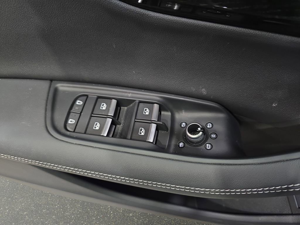 Used 2025 Audi Q7 3.0T Prestige w/ Prestige Package image 31