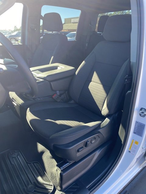 Used 2024 Chevrolet Silverado 2500 Custom w/ Custom Value Package image 15