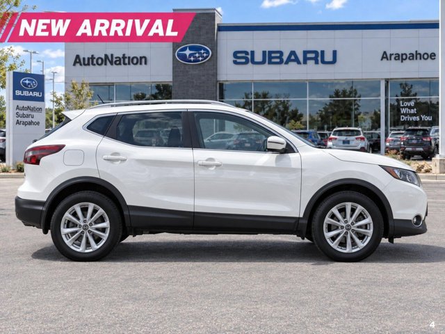 Used 2019 Nissan Rogue Sport SV FWD video 4