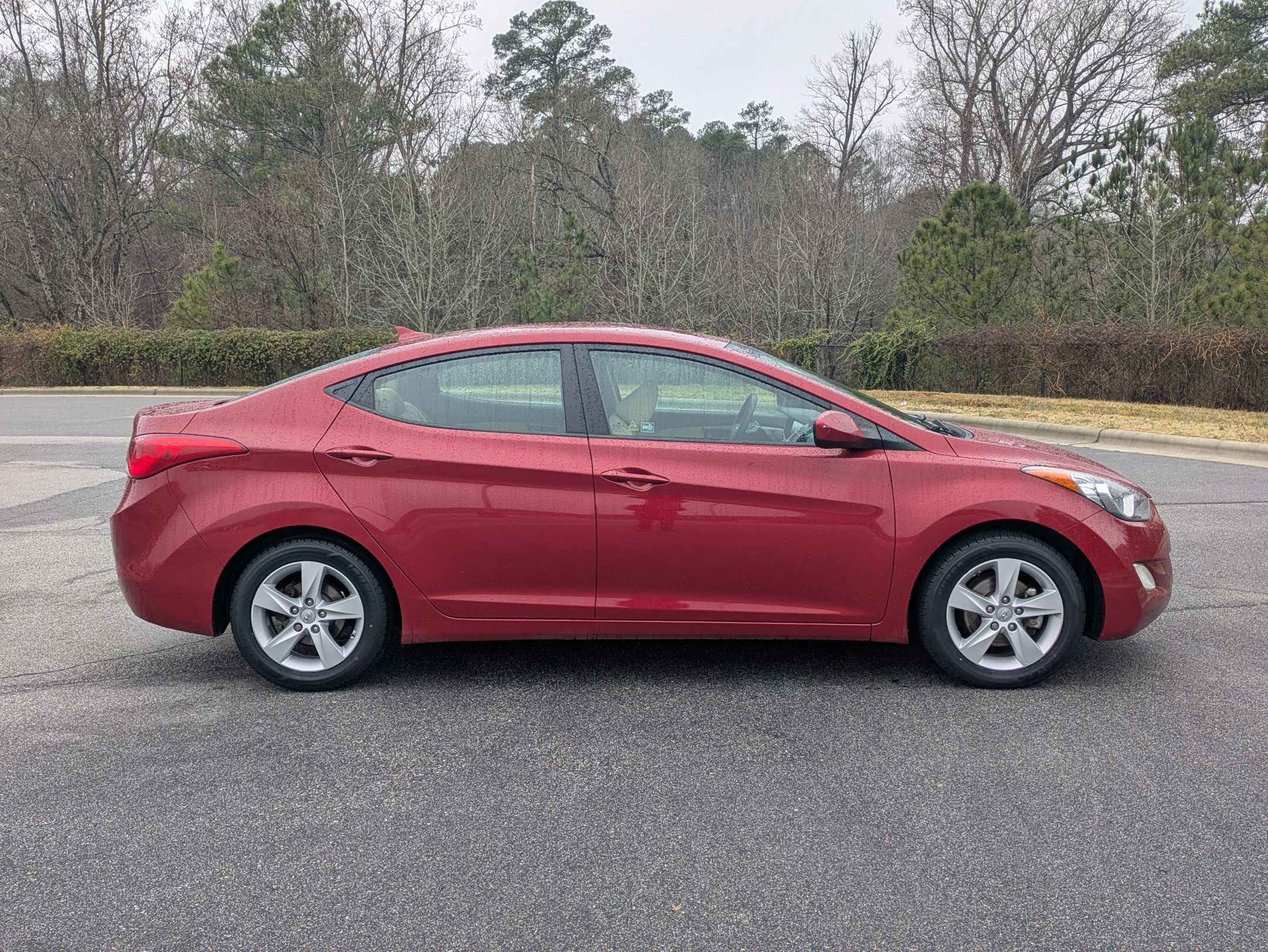 Used 2013 Hyundai Elantra GLS w/ Preferred Pkg image 4
