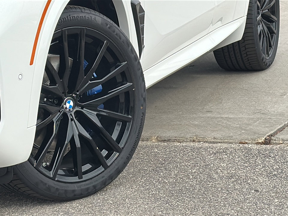 New 2026 BMW X5 sDrive40i w/ M Sport Package RWD image 3