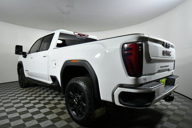 Used 2025 GMC Sierra 3500 AT4 w/ AT4 Premium Plus Package image 13