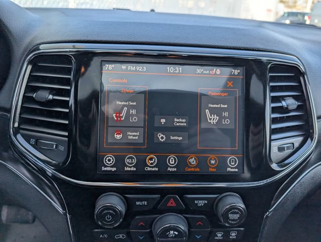 Used 2019 Jeep Grand Cherokee Limited image 6