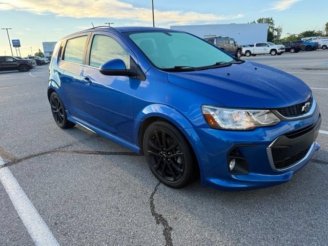 Used 2018 Chevrolet Sonic LT w/ Fun and Sun Package FWD image 9