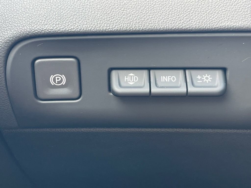 Certified 2024 Buick Enclave Premium image 18