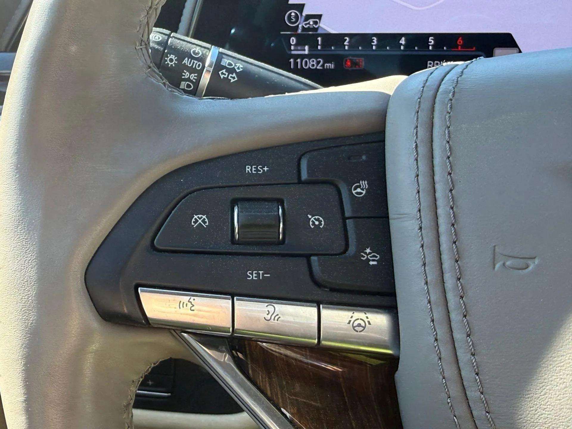 Used 2024 Cadillac Escalade ESV Sport Platinum w/ Heavy-Duty Trailer Package image 44