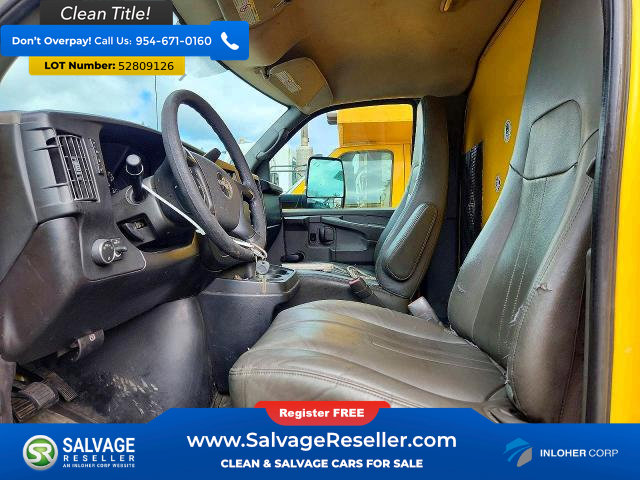 Used 2011 GMC Savana 3500 RWD image 9