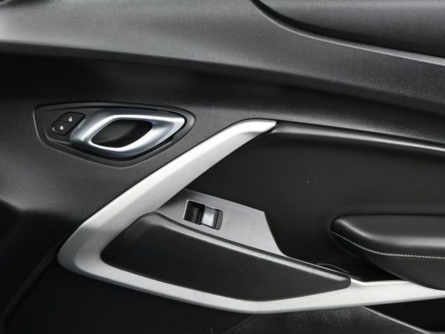 Used 2020 Chevrolet Camaro LT RWD image 17
