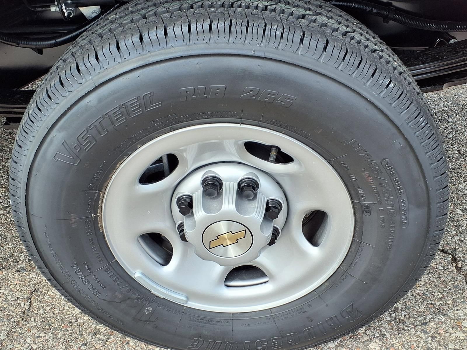 New 2026 Chevrolet Express 2500 Extended w/ Driver Convenience Package RWD image 7