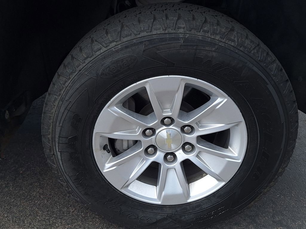 Used 2019 Chevrolet Silverado 1500 LT w/ Texas Edition AWD/4WD image 29