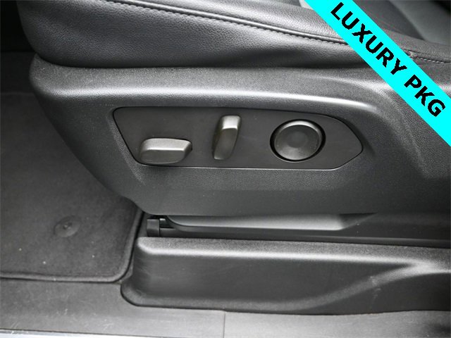 Used 2022 Chevrolet Tahoe LT w/ Luxury Package image 10