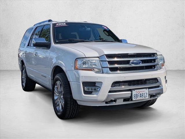 Used 2016 Ford Expedition Platinum image 3